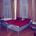Koelnotel Hostel, &