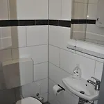 Koelnotel Hostel, & *