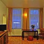 Koelnotel Hostel, & Hostel *