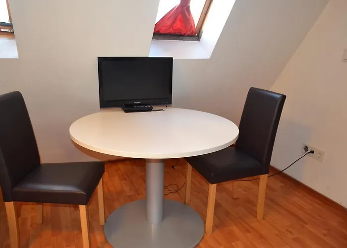 Koelnotel Hostel, & ホステル ケルン