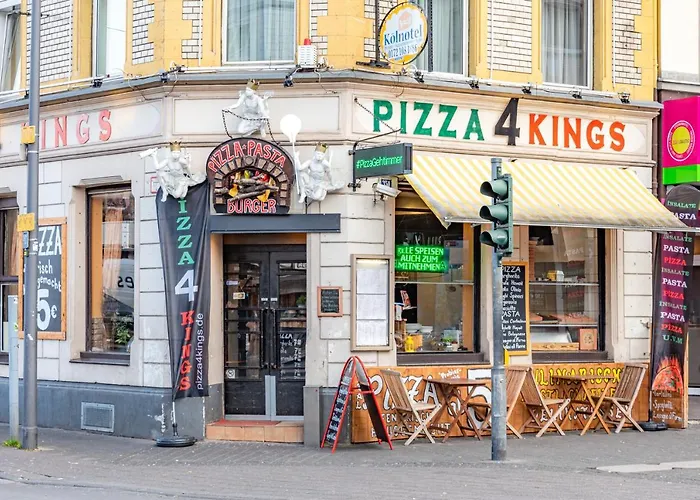 Koelnotel Hostel, & ホステル