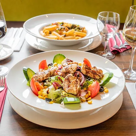 Koelnotel Hostel, & * קלן