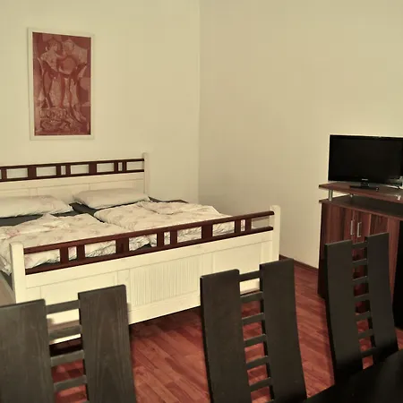 Koelnotel Hostel, & קלן