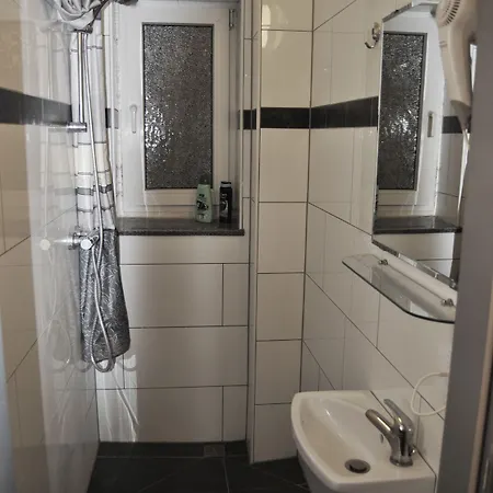 Koelnotel Hostel, & ホステル ケルン