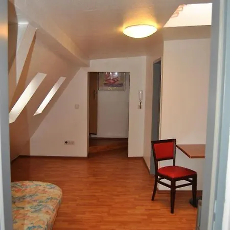 Koelnotel Hostel, &