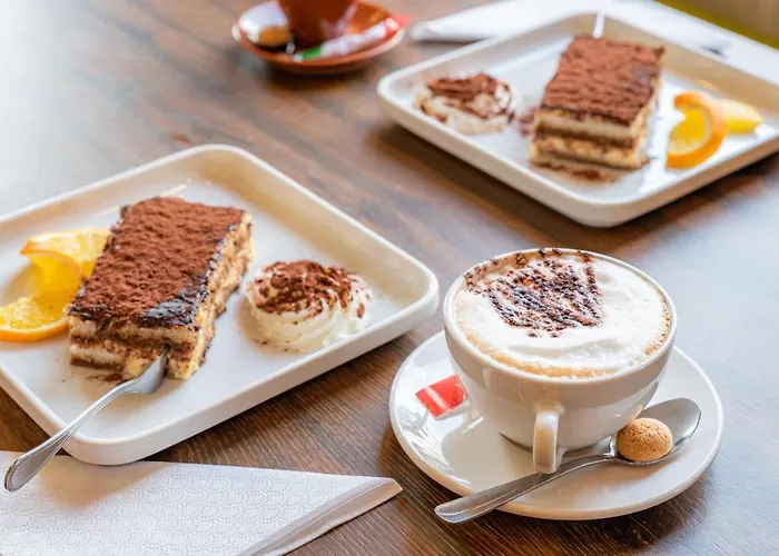 Koelnotel Hostel, & Kolonia