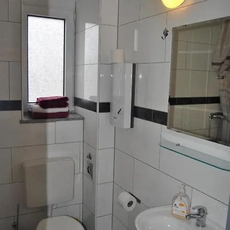 Koelnotel Hostel, & Hostal Colonia