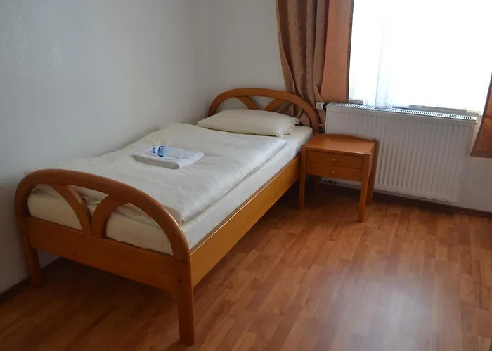 Koelnotel Hostel, &