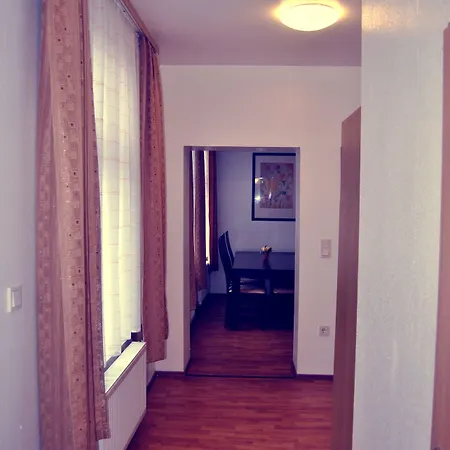 Koelnotel Hostel, & *